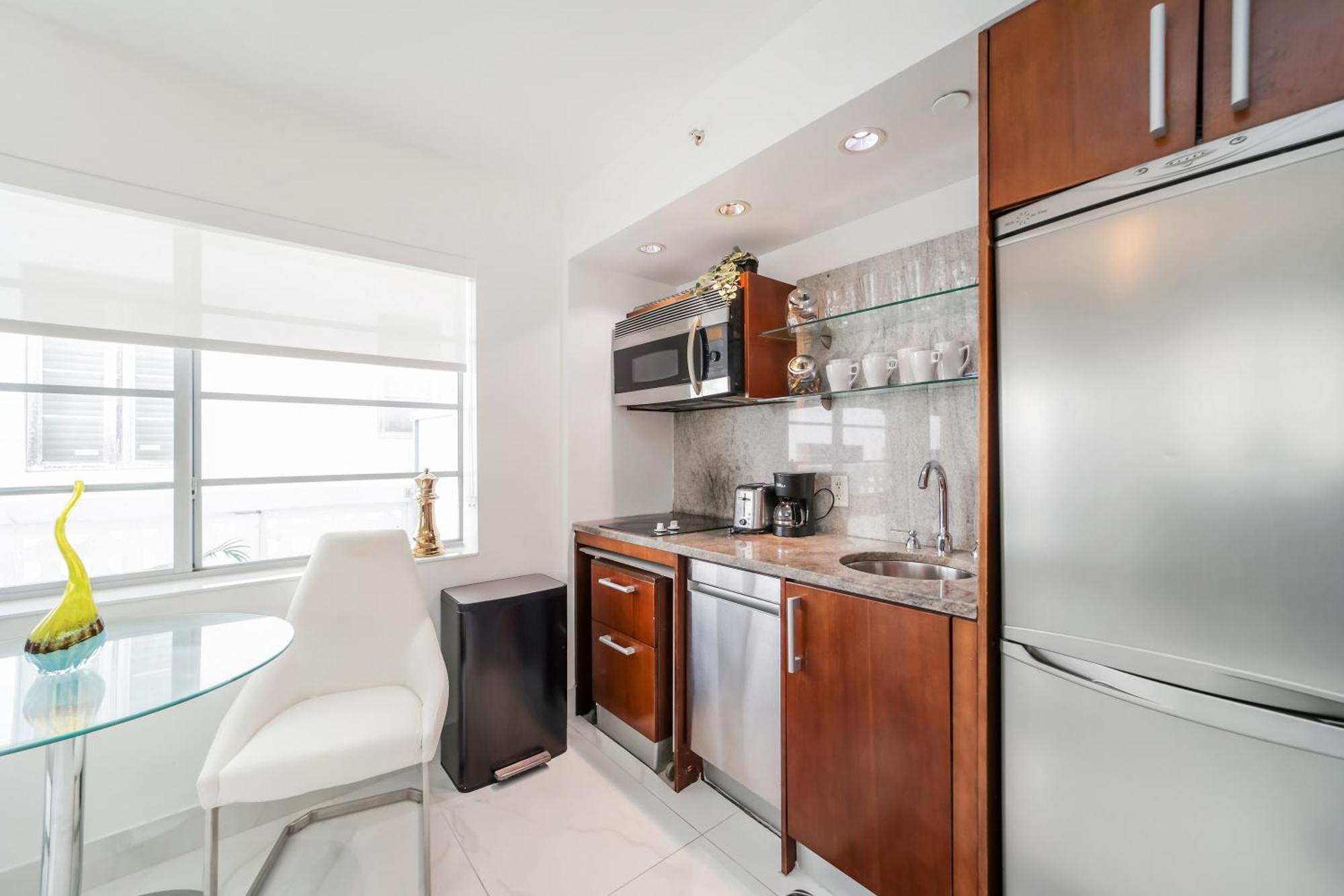 Strand Ocean Drive Suites Miami Beach Pokoj fotografie