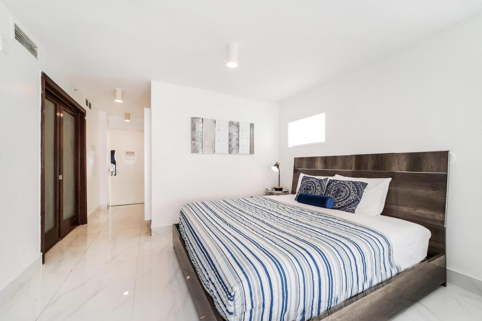 Strand Ocean Drive Suites Miami Beach Pokoj fotografie